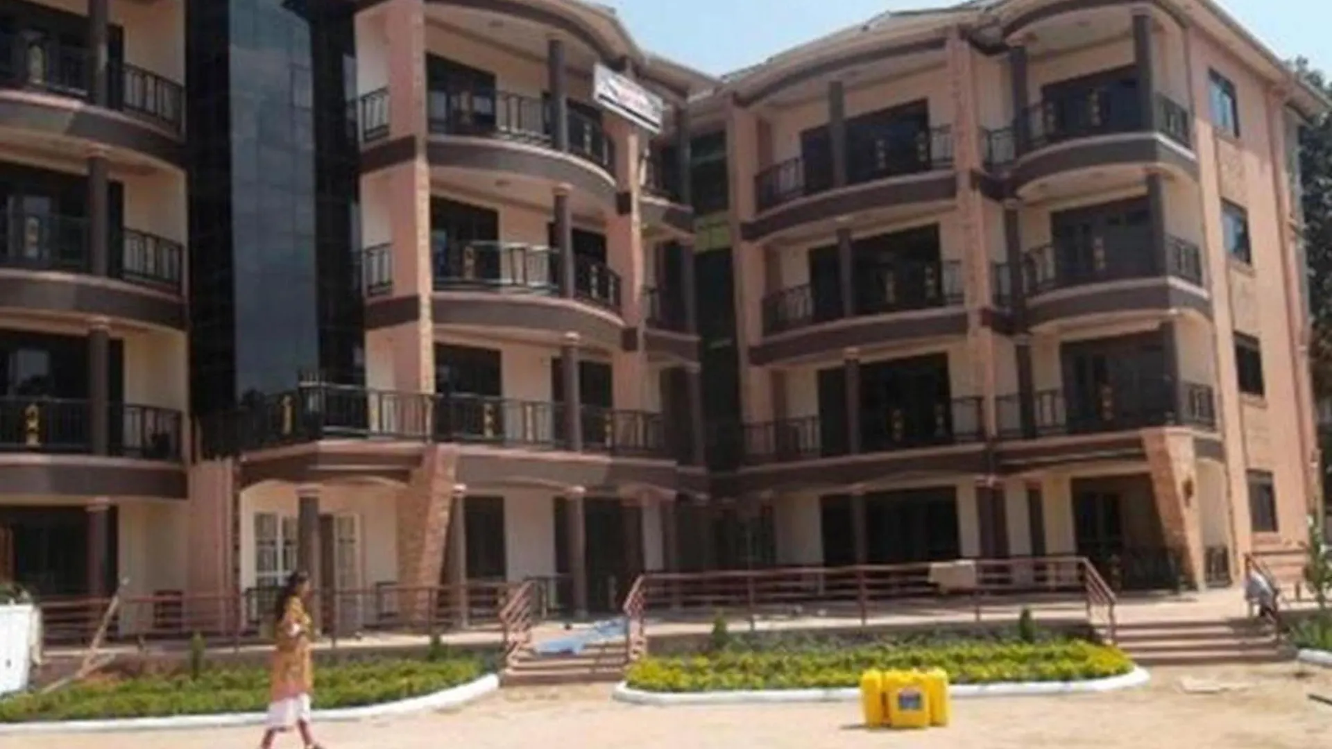 Either For Business Or Pleasure Perfect Choice Wail In Kampala